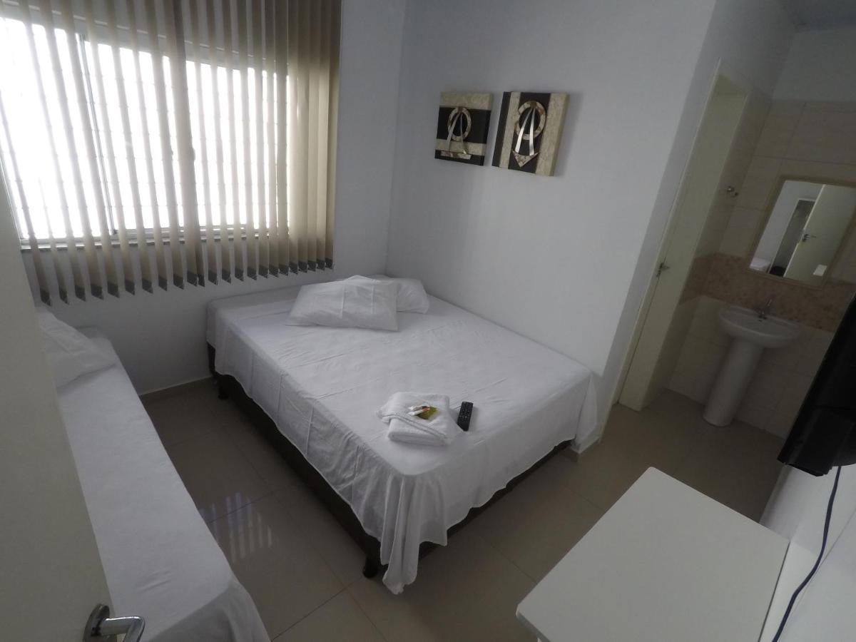 Hotel Rota Dos Tropeiros Castro Esterno foto